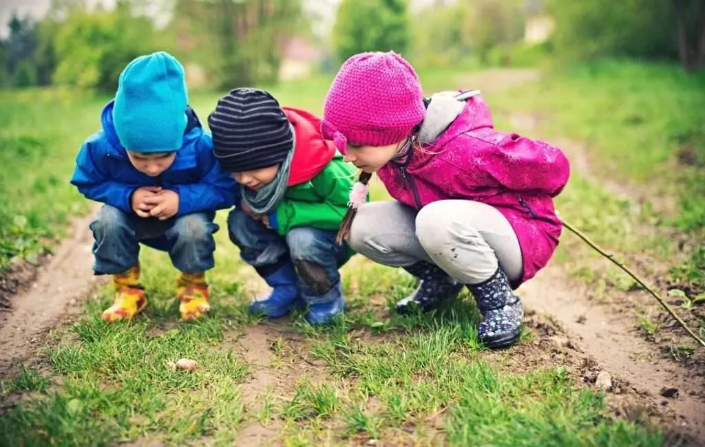 Trouver le juste milieu entre ennui et activité pour le développement de nos enfants